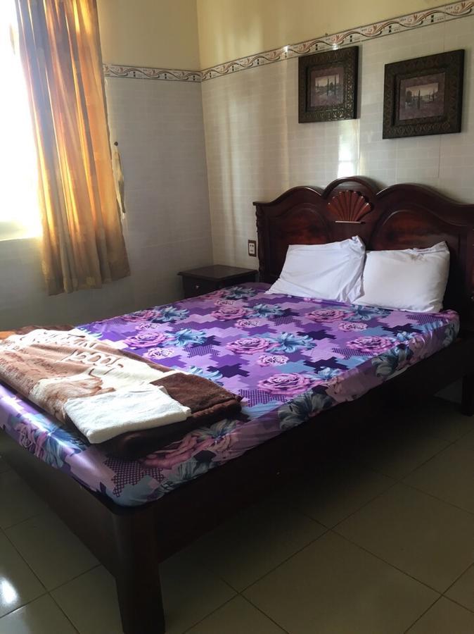 Khoa Dat Hotel Di Linh Bagian luar foto